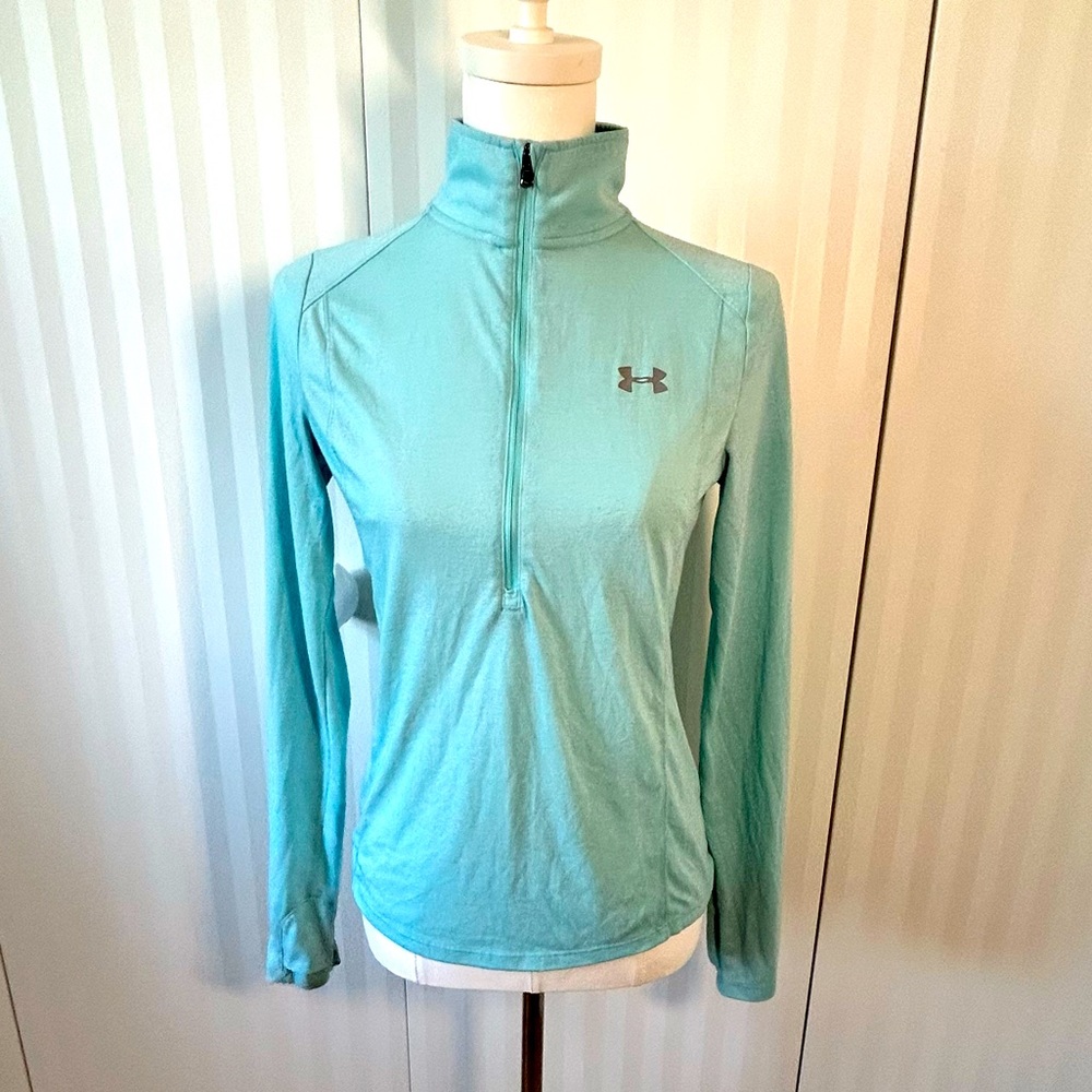 Under Armour green heatgear run long sleeve top Size S